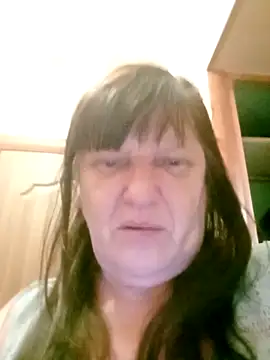 Apeesynka55211 online show from 11.19.25