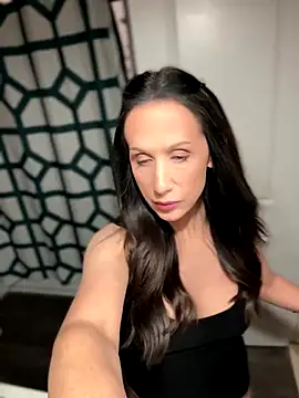 Snapshot of xxxEffyxxx chatting on 10.30.25 xxxEffyxxx online show from 10.30.25