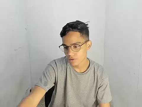 Snapshot of Deivi_colins_23 chatting on 10.20.25 Deivi colins 23 online show from 10.20.25