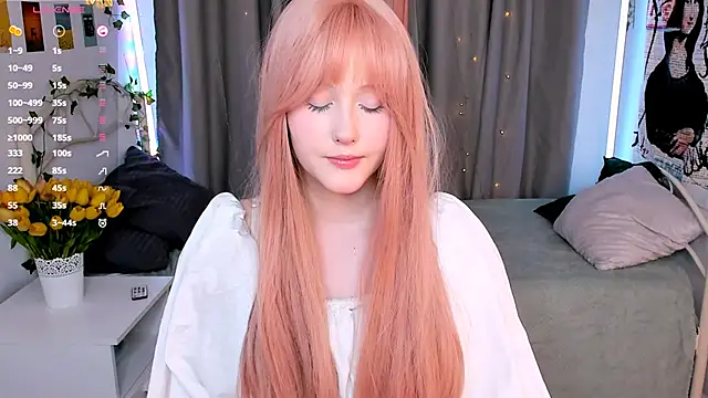 Snapshot of DelilahTaylor chatting on 10.17.25 DelilahTaylor online show from 10.17.25