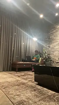 tia   fox online show from 11.17.25