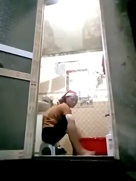 Snapshot of mntzz88 chatting on 10.21.25 mntzz88 online show from 10.21.25