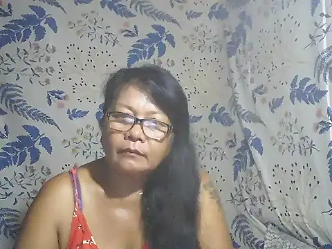 Snapshot of joy_cute chatting on 10.04.25 joy cute online show from 10.04.25
