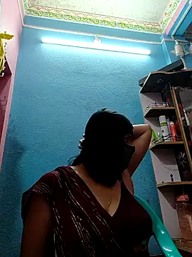 Snapshot of somadey1 chatting on 10.03.25 somadey1 online show from 10.03.25