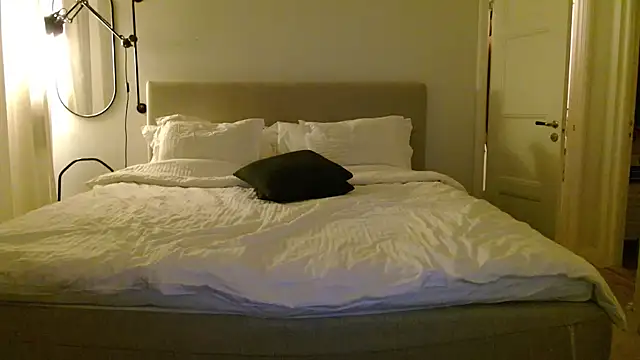 Snapshot of Italoalpha chatting on 02.04.26 Italoalpha online show from 02.04.26