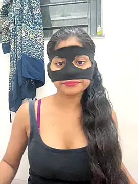 Snapshot of sexy-riya43 chatting on 10.22.25 sexy-riya43 online show from 10.22.25