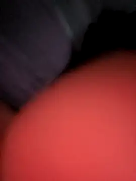 Snapshot of cracha chatting on 10.18.25 cracha online show from 10.18.25