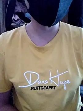 Snapshot of Taylor-r chatting on 10.25.25 Taylor-r online show from 10.25.25