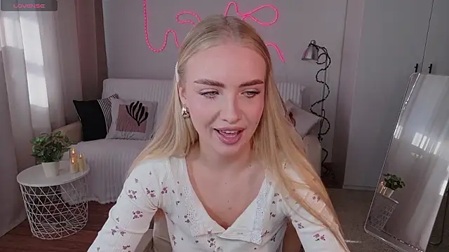 TessaGrays online show from 03.14.26