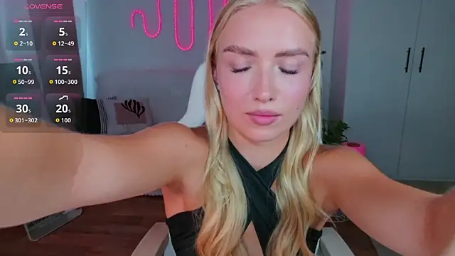 TessaGrays online show from 07.22.26