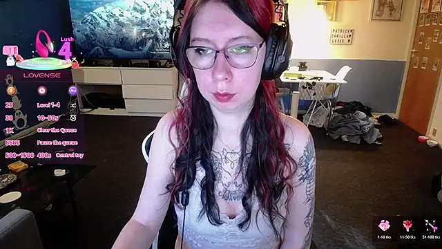 TattooedGirls online show from 11.07.25