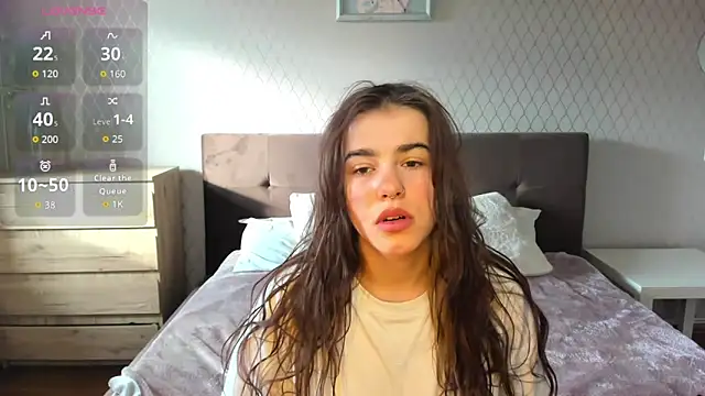 ShellyMoon  online show from 10.18.25