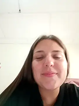 Snapshot of EmiilySttone chatting on 10.02.25 EmiilySttone online show from 10.02.25