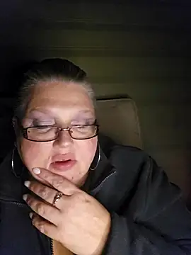 Snapshot of Budd_Bunney chatting on 10.22.25 Budd Bunney online show from 10.22.25