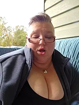 Snapshot of Budd_Bunney chatting on 10.26.25 Budd Bunney online show from 10.26.25