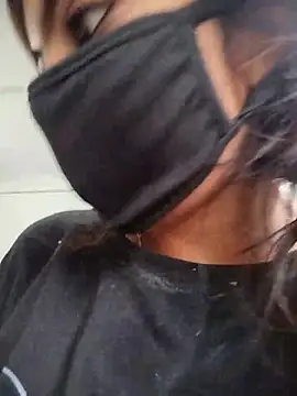 Snapshot of PEEHU-50 chatting on 10.05.25 PEEHU-50 online show from 10.05.25