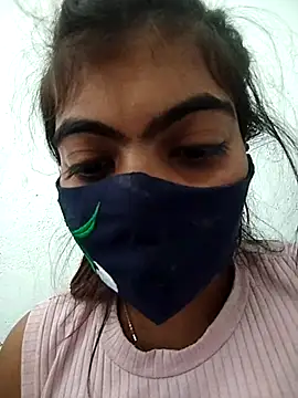 Snapshot of PEEHU-50 chatting on 10.09.25 PEEHU-50 online show from 10.09.25