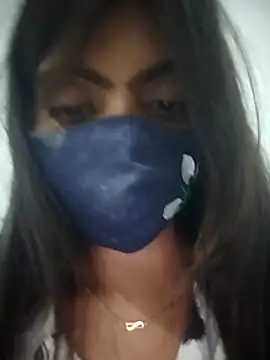 Snapshot of PEEHU-50 chatting on 10.09.25 PEEHU-50 online show from 10.09.25