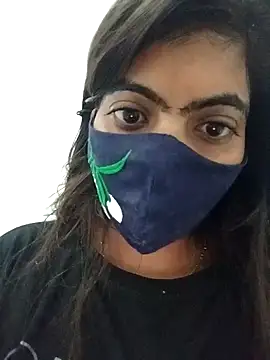 Snapshot of PEEHU-50 chatting on 10.11.25 PEEHU-50 online show from 10.11.25