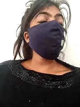 Snapshot of PEEHU-50 chatting on 11.02.25 PEEHU-50 online show from 11.02.25