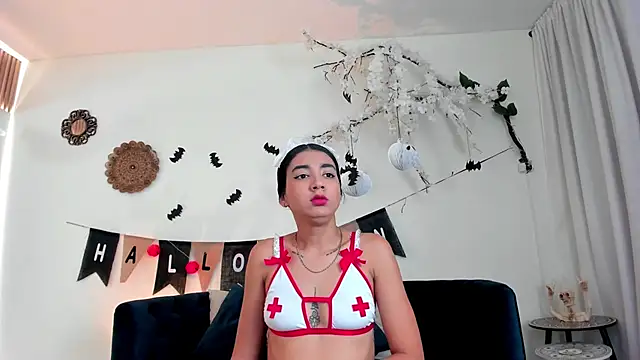 Snapshot of cloe_taylor__ chatting on 10.28.25 cloe taylor   online show from 10.28.25