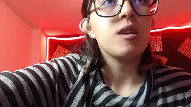 Snapshot of cristal_hills_19 chatting on 03.14.26 cristal hills 19 online show from 03.14.26