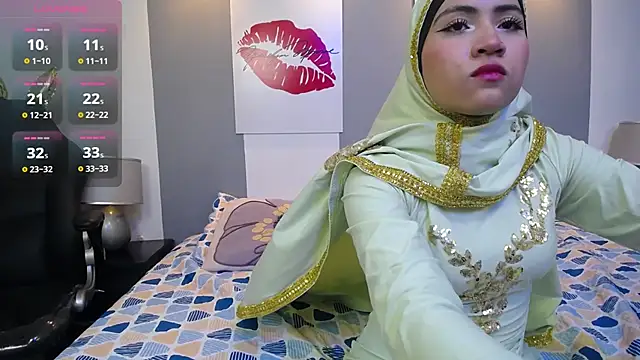 Snapshot of Neesha__ chatting on 10.23.25 Neesha   online show from 10.23.25