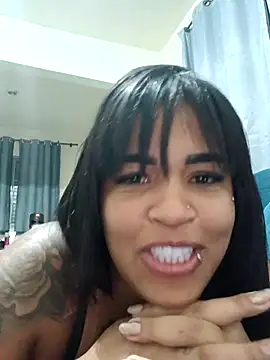 Snapshot of Indiazinha_quente chatting on 10.24.25 Indiazinha quente online show from 10.24.25