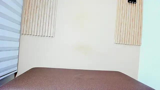 Snapshot of VANESA_RUSEFF chatting on 10.03.25 VANESA RUSEFF online show from 10.03.25