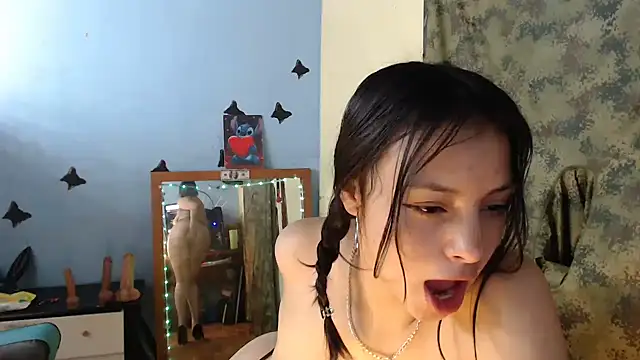 lizethavila online show from 04.10.26