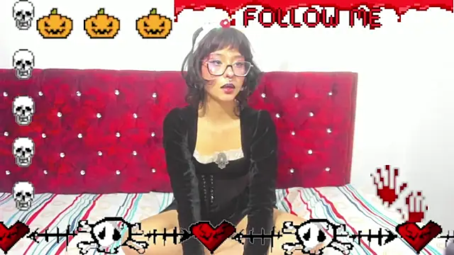 Snapshot of Lia_Carter_ chatting on 10.05.25 Lia Carter  online show from 10.05.25