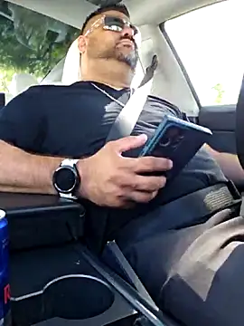 Roddog18 online show from 04.14.26