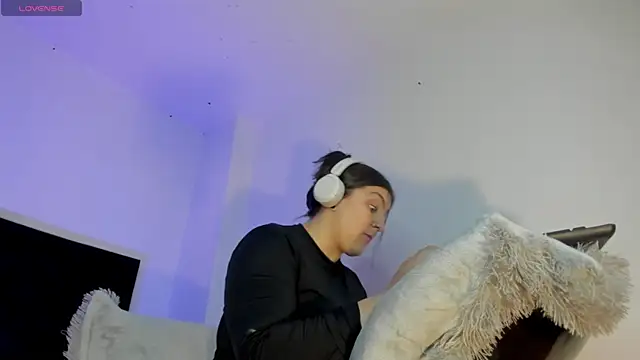 Anny ferrer1 online show from 04.15.26