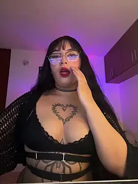 Hinatamoon  online show from 11.15.25