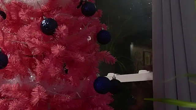 Vox Personas online show from 12.18.25