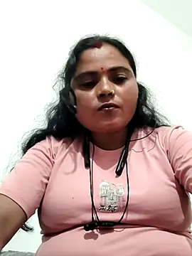 Snapshot of Monalisa22y chatting on 10.25.25 Monalisa22y online show from 10.25.25