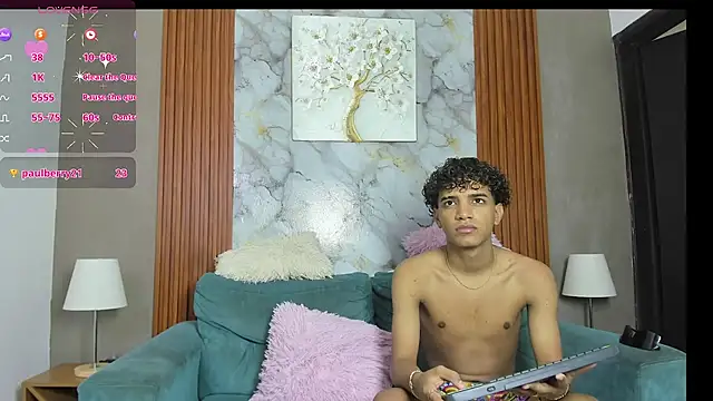 VERY HOT GUYS online show from 05.31.26