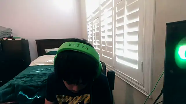 youngasianboy2007 online show from 10.08.25