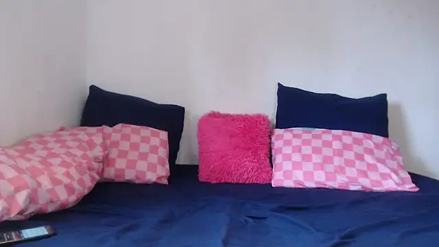 PIXIEBITCHXXX26 online show from 11.10.25