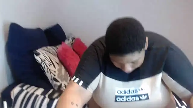 PIXIEBITCHXXX26 online show from 01.12.26