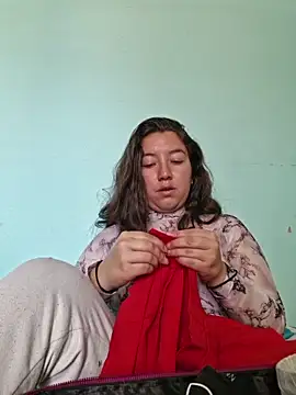 annyaparis online show from 10.24.25