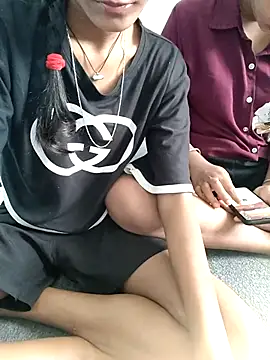 Unique girls90 online show from 02.23.26