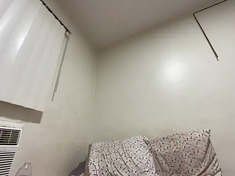 Snapshot of barbiedoll-trixie chatting on 10.01.25 barbiedoll-trixie online show from 10.01.25