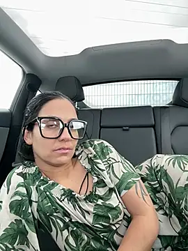 LaPetiteKim online show from 03.11.26