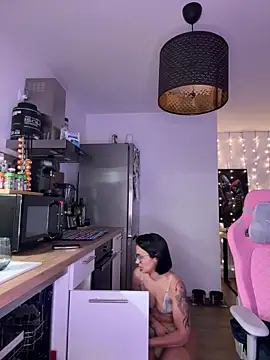 LaPetiteKim online show from 03.26.26