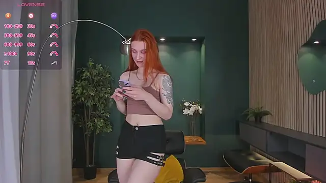 PollyMayer online show from 07.08.26