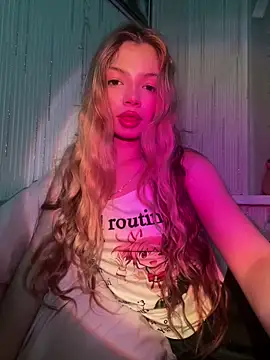  Siennaaa  online show from 03.01.26