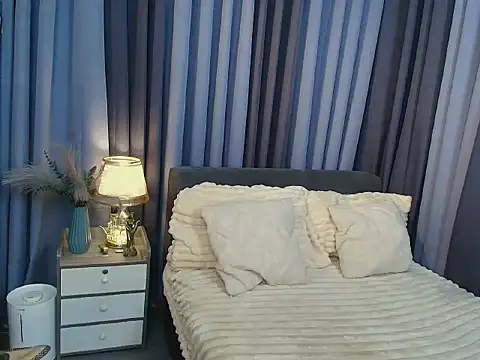 Snapshot of Kaydee_Callix chatting on 10.07.25 Kaydee Callix online show from 10.07.25