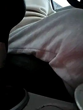 Snapshot of hot-brabo chatting on 10.15.25 hot-brabo online show from 10.15.25