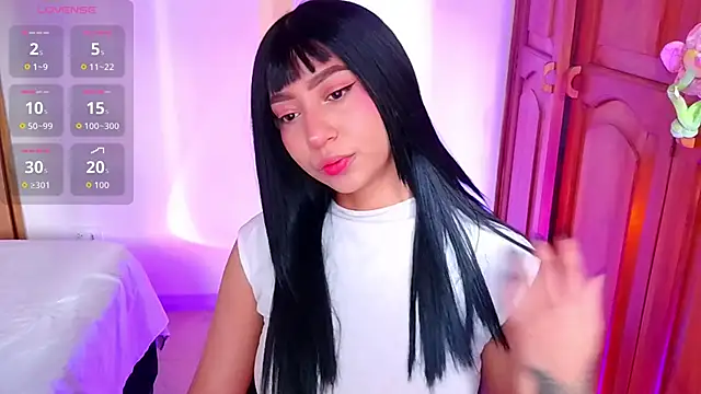 emma web  online show from 10.07.25